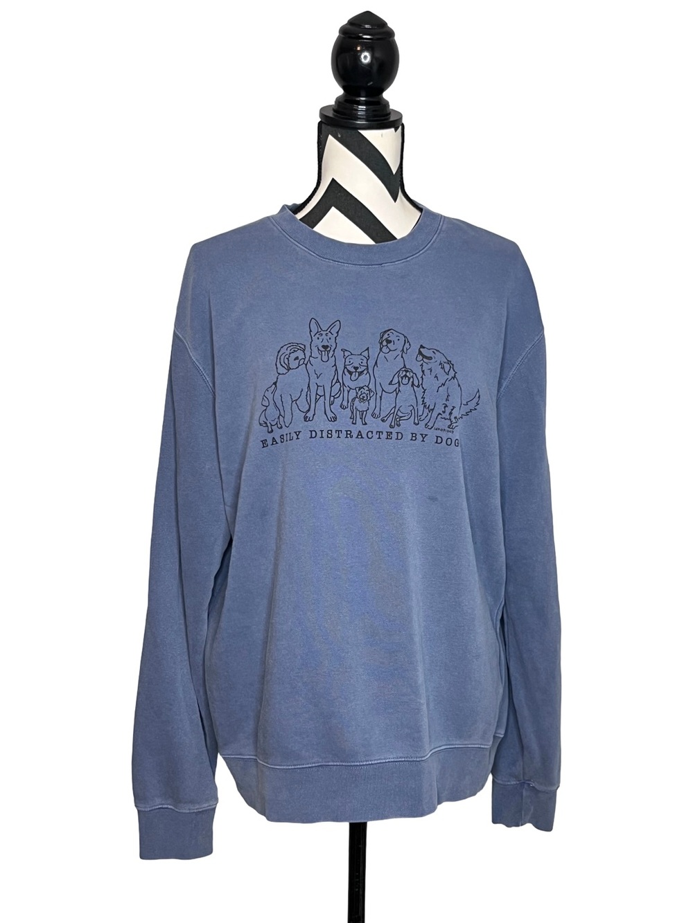 Easily Distracted by Dogs Graphic Crewneck Sweatshirt Sz L
